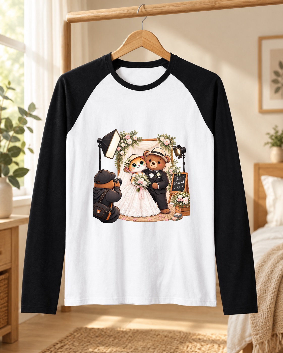 XinChao.Asia Cute Wedding Cat & Bear Raglan T-Shirt
